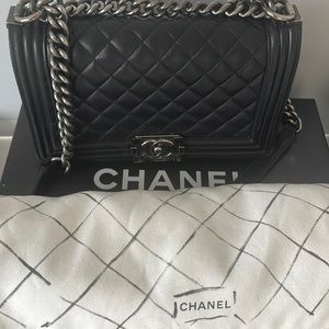 GUARANTEED AUTHENTIC original medium black LAMB leather chanel boy bag